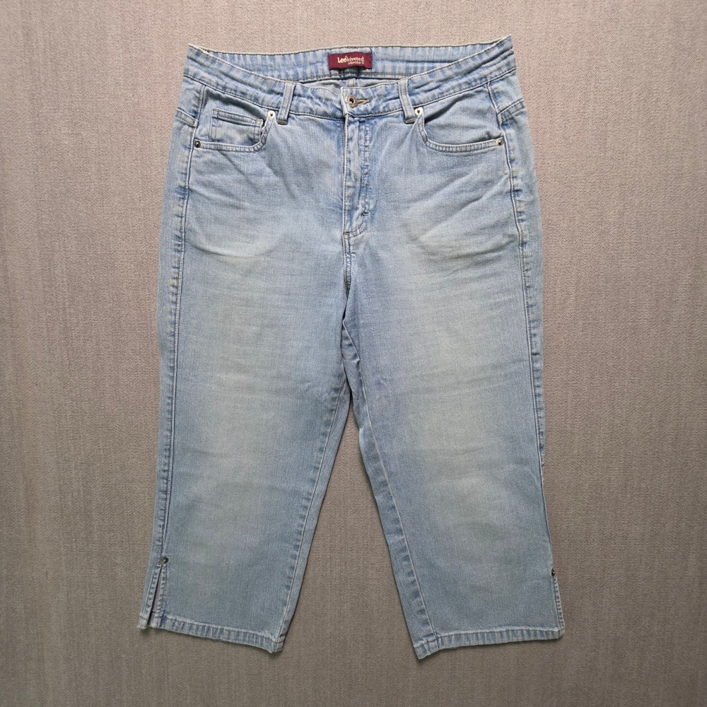 Lee Riveted Ultimate 5 Capri Jeans Women 14M Light Wash Stretch Cropped Slit Hem
